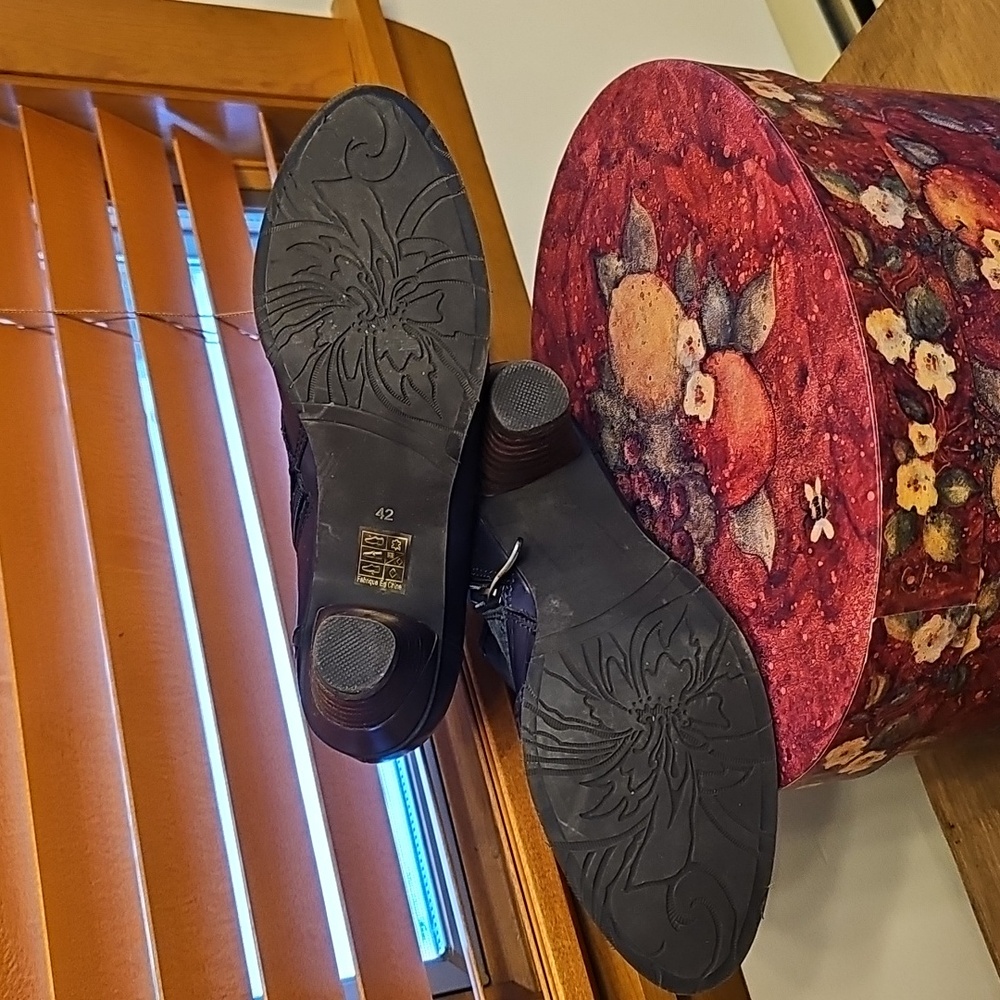 Blue Ankle Boots, Excellent Condition! - Picture 3 of 4